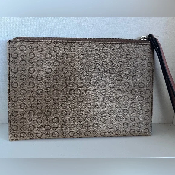 Guess pink and tan wristlet - Picture 2 of 5